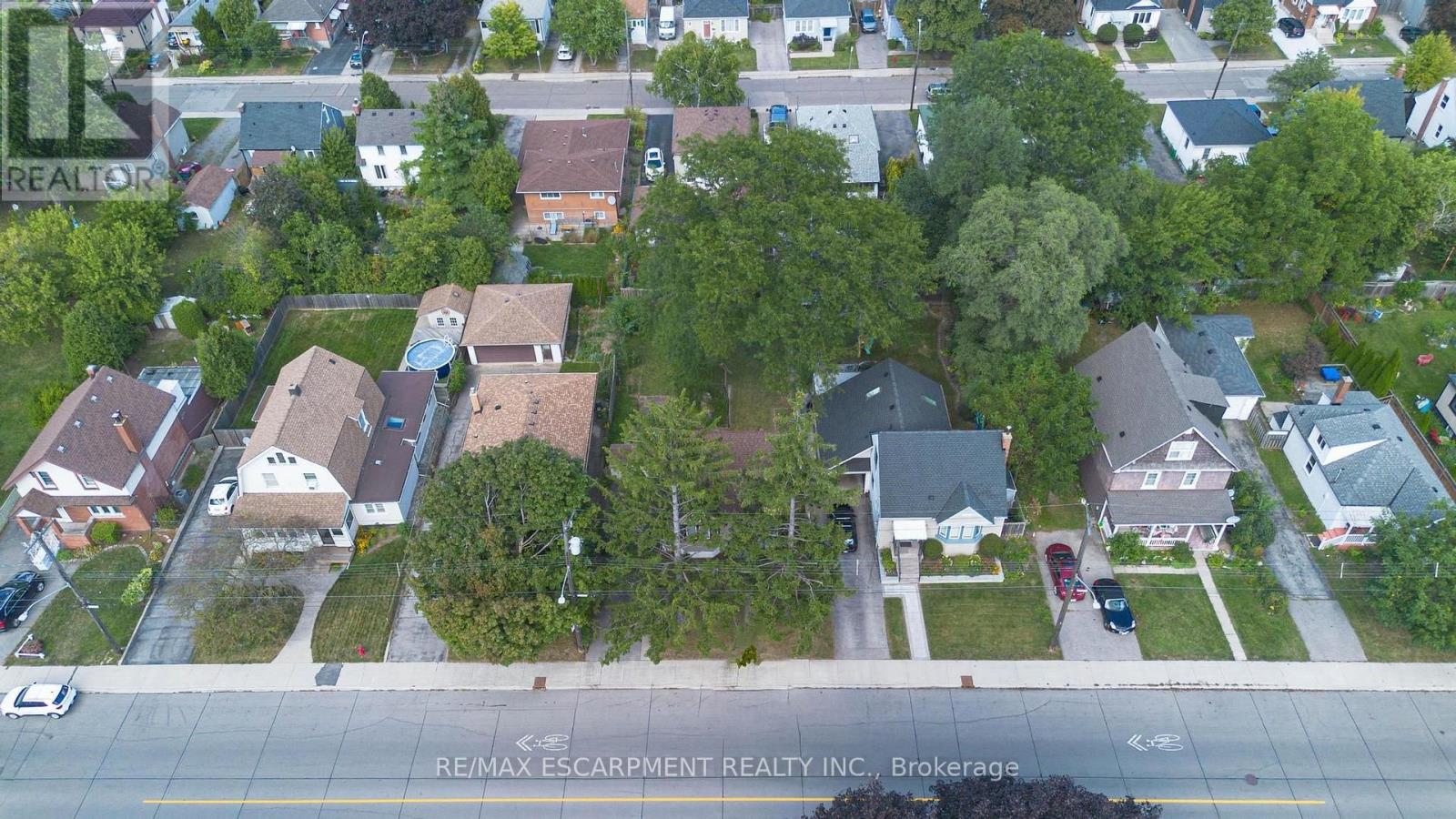 269 Queensdale Avenue E Property Photo 43