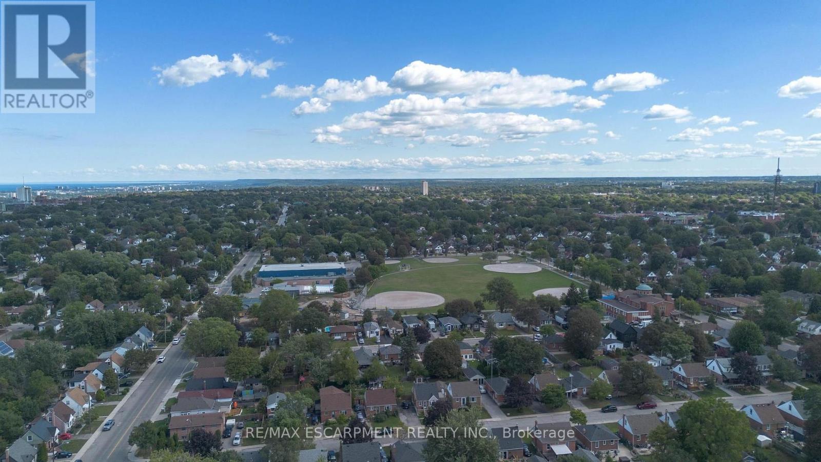 269 Queensdale Avenue E Property Photo 49