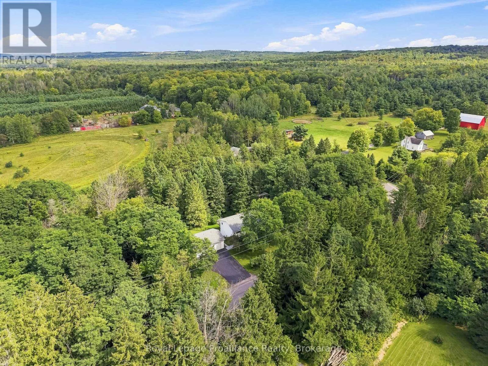1528 Pinewood School Road Property Photo 3