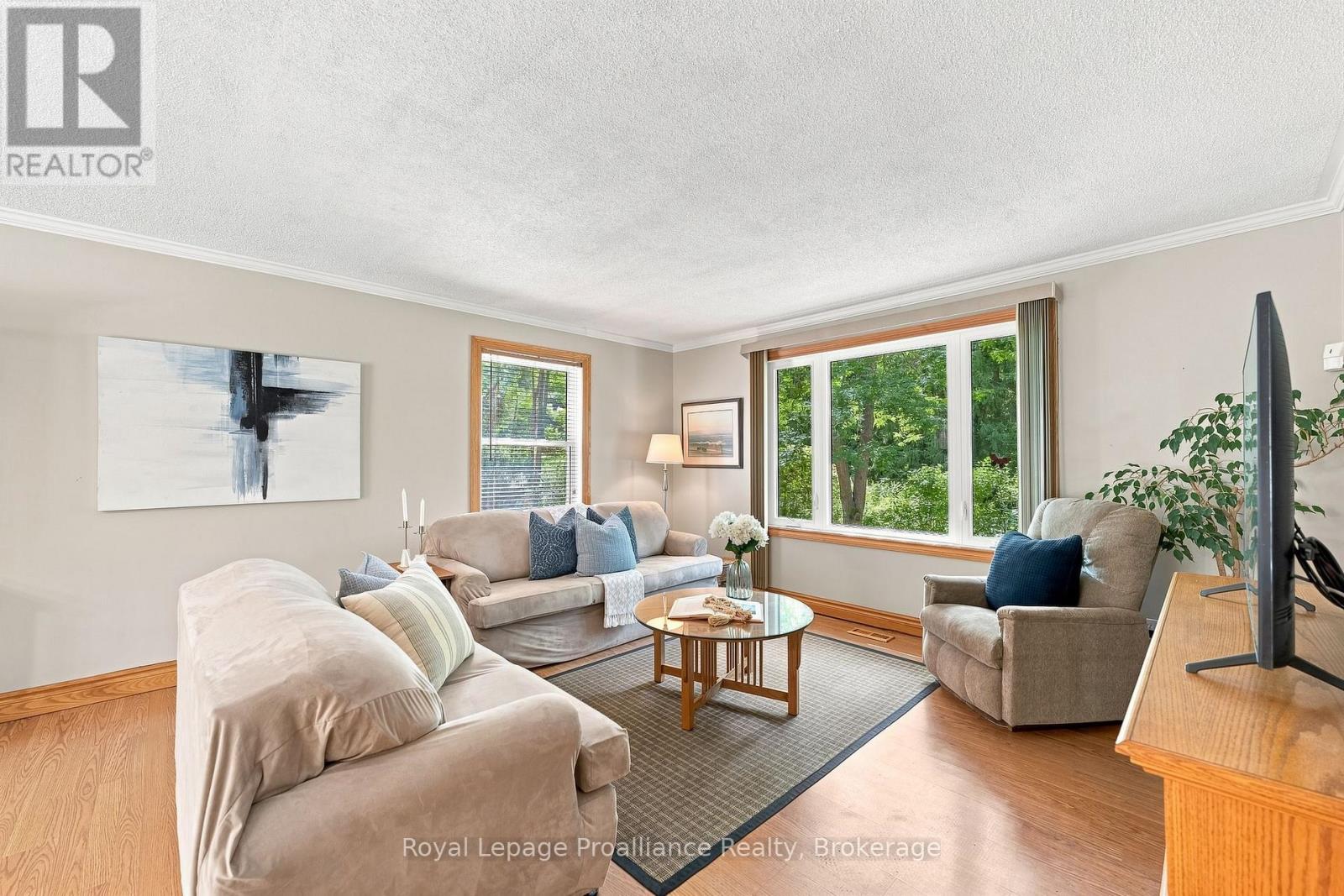 1528 Pinewood School Road Property Photo 7