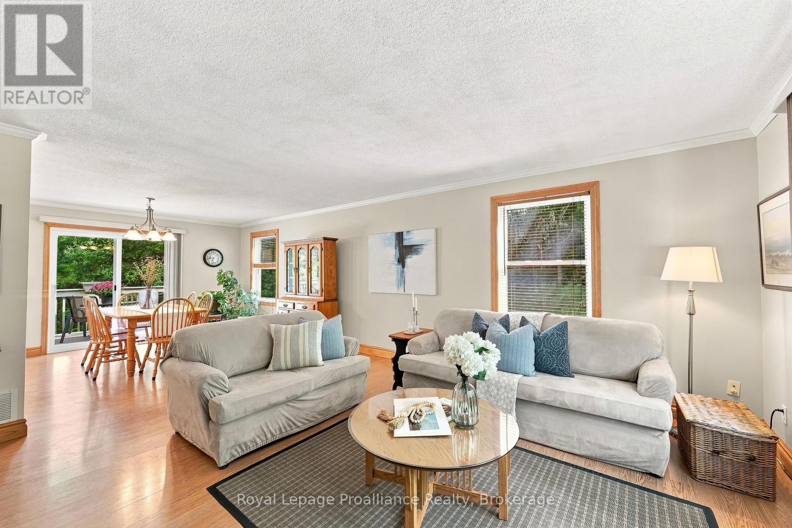 1528 Pinewood School Road Property Photo 11