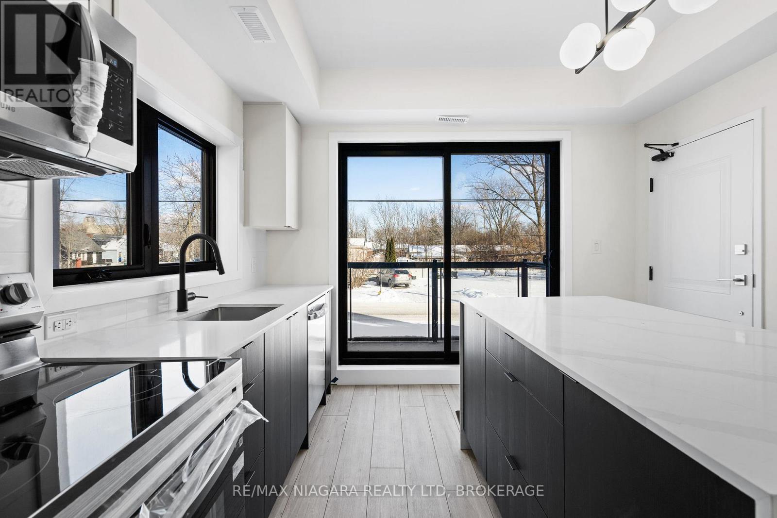 209 - 7277 Wilson Crescent Property Photo 6