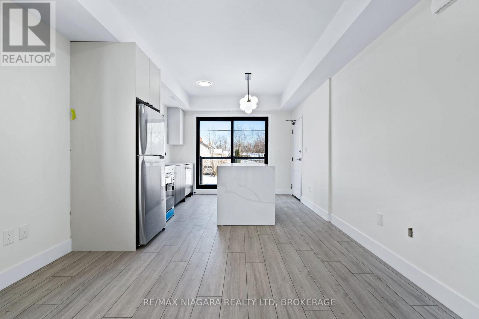 209 - 7277 Wilson Crescent Property Photo 11