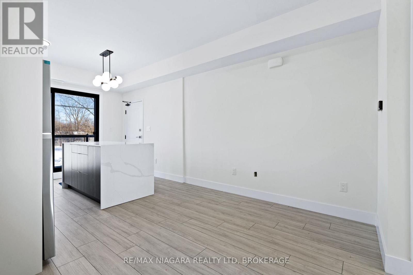 209 - 7277 Wilson Crescent Property Photo 12