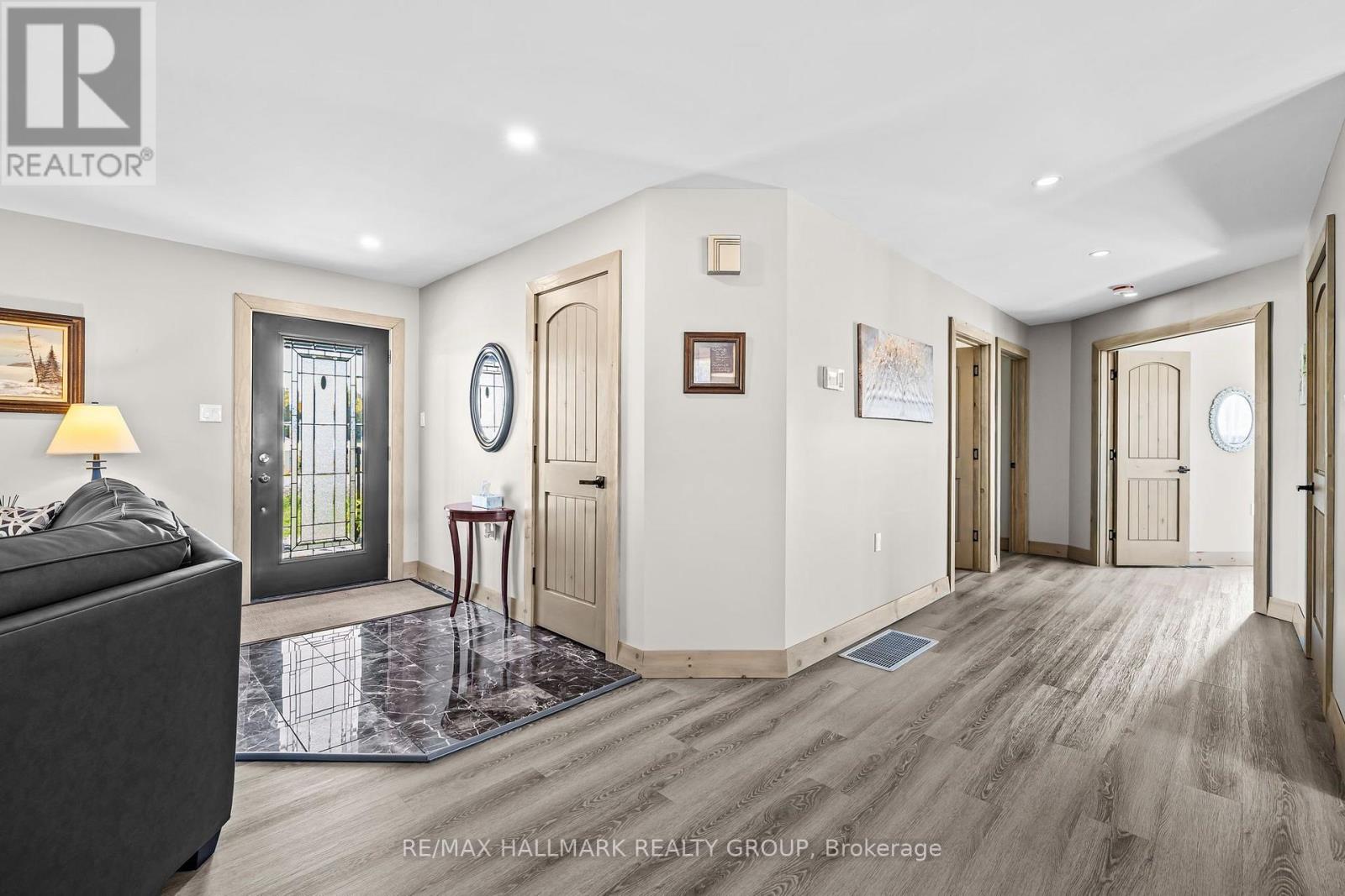 1016 Castleford Road Property Photo 6
