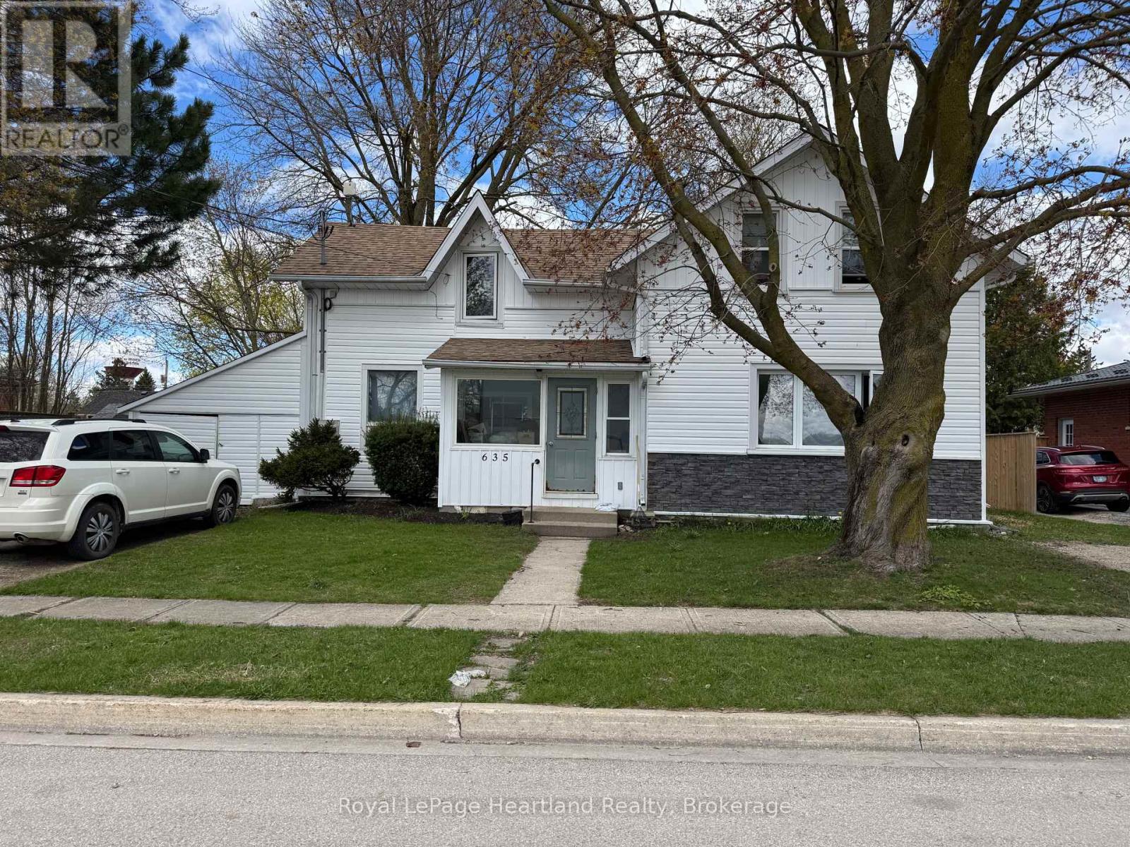 635 Yonge Street Property Photo 1
