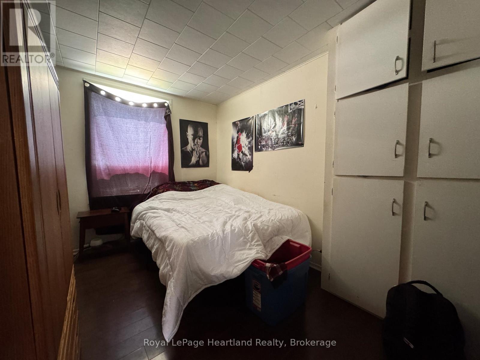 635 Yonge Street Property Photo 6