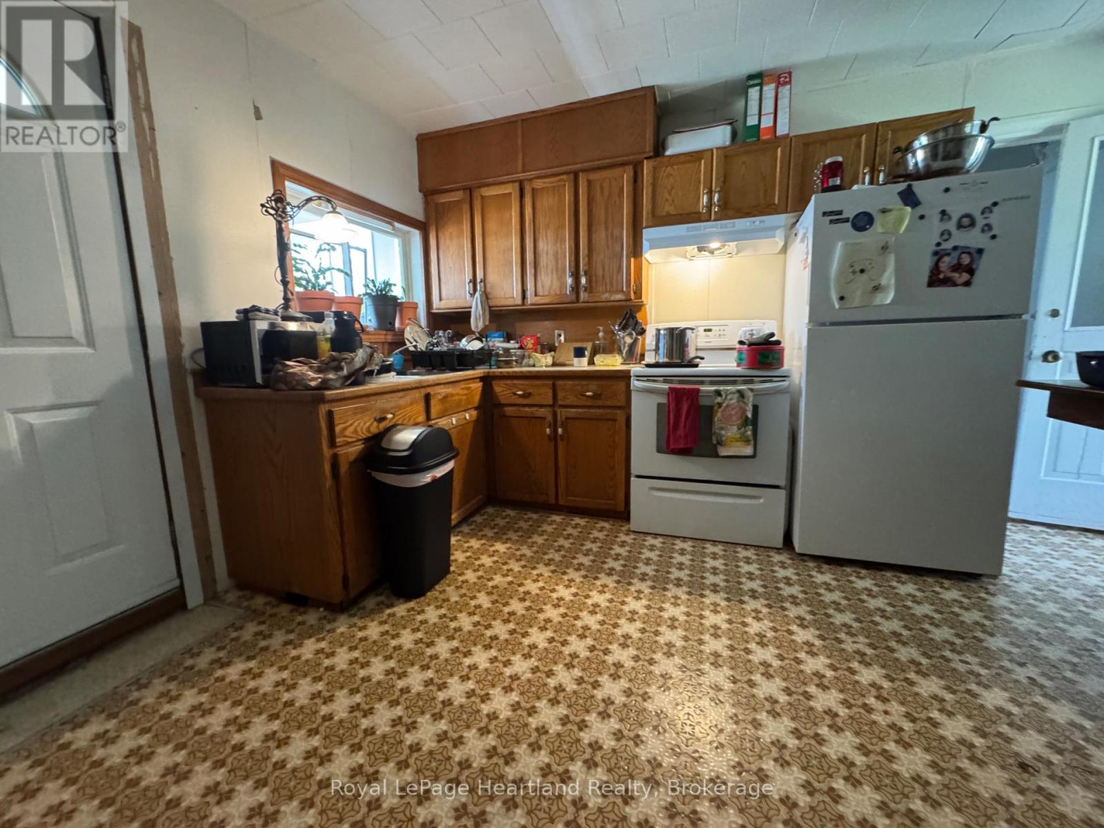 635 Yonge Street Property Photo 9