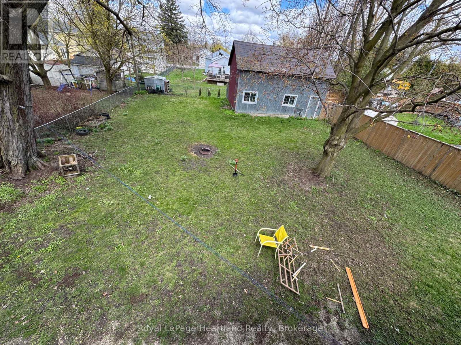 635 Yonge Street Property Photo 11