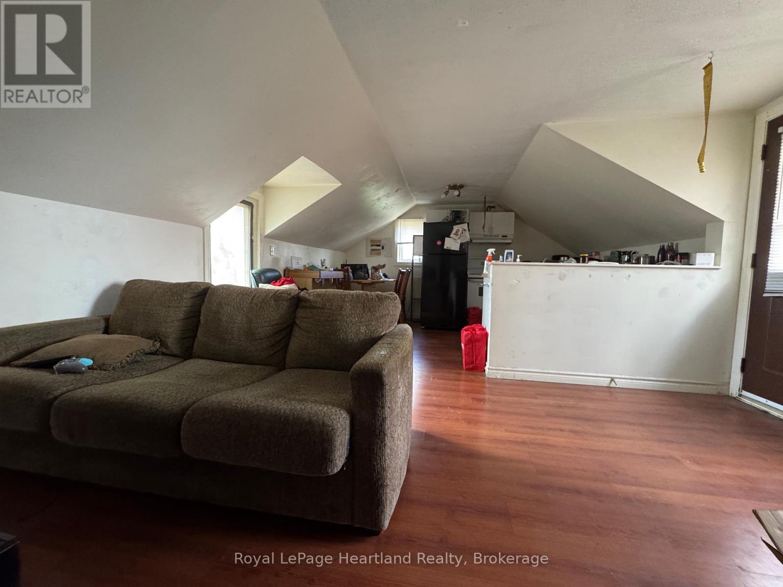 635 Yonge Street Property Photo 13