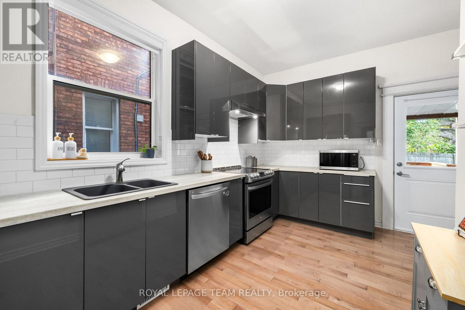 275 Arlington Avenue Property Photo 13