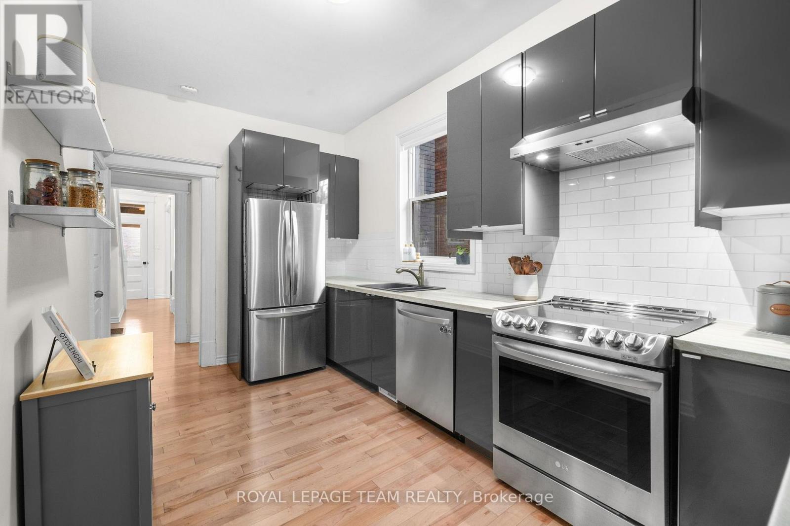 275 Arlington Avenue Property Photo 14
