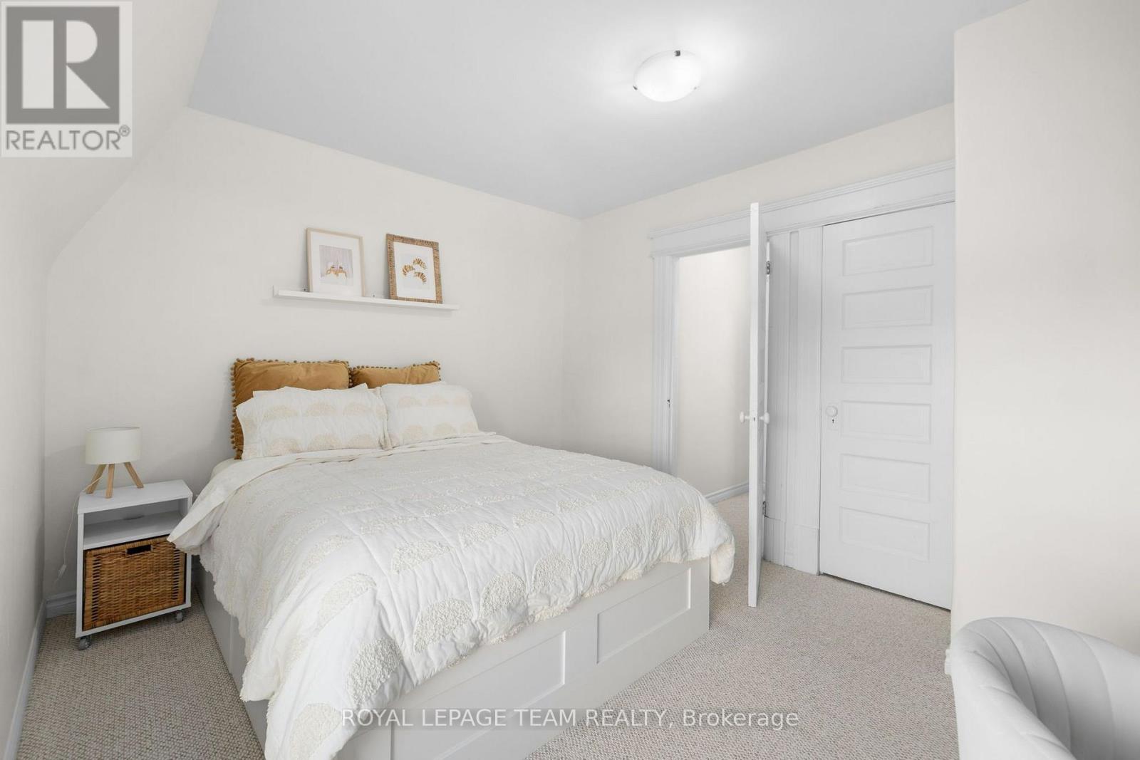 275 Arlington Avenue Property Photo 37