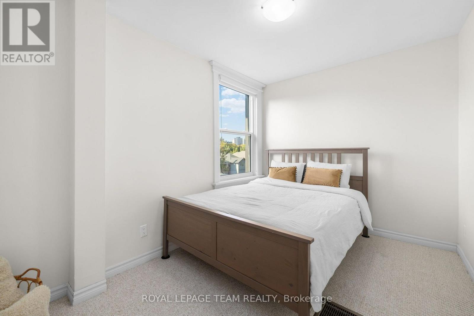275 Arlington Avenue Property Photo 38
