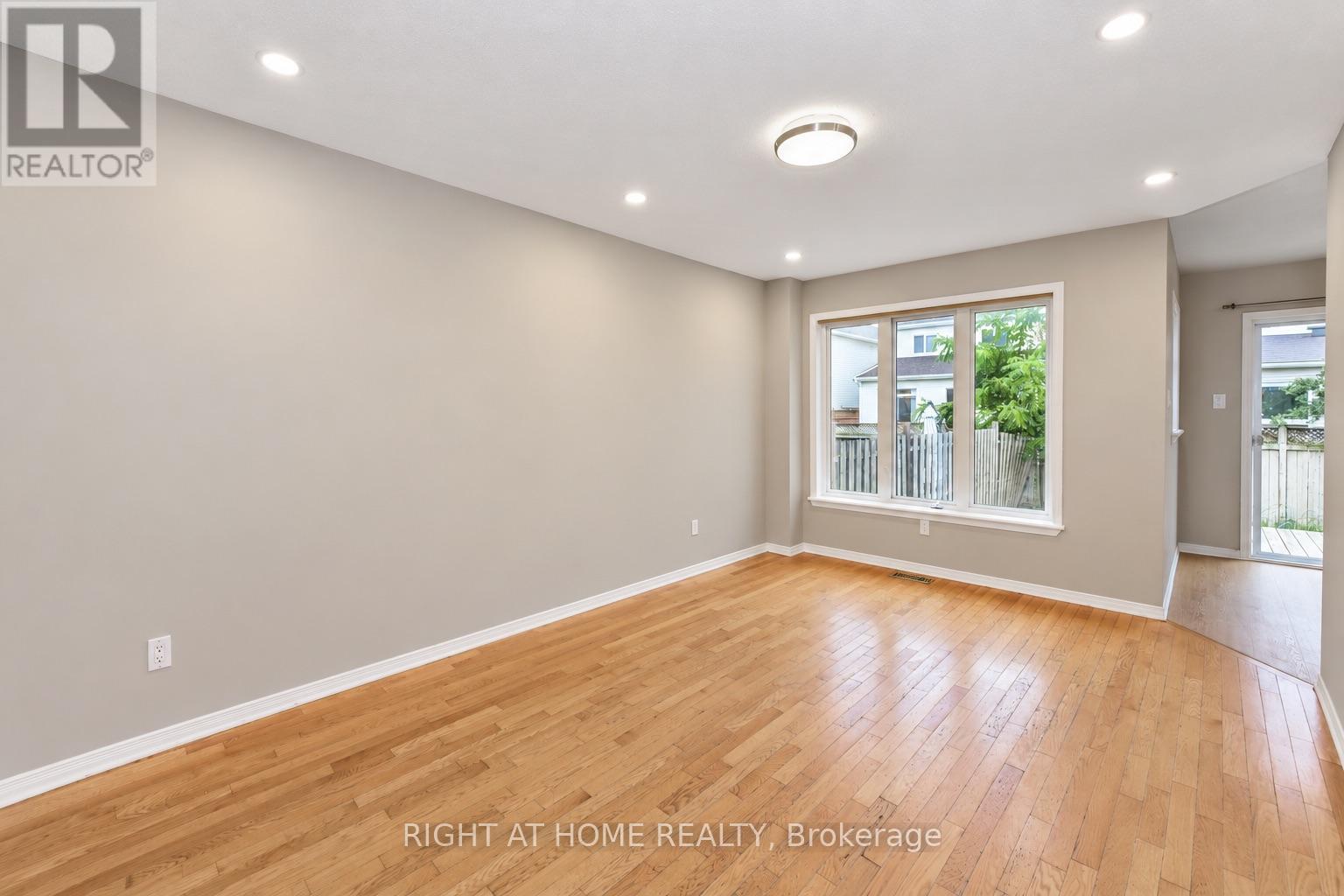 227 Portrush Avenue Property Photo 11