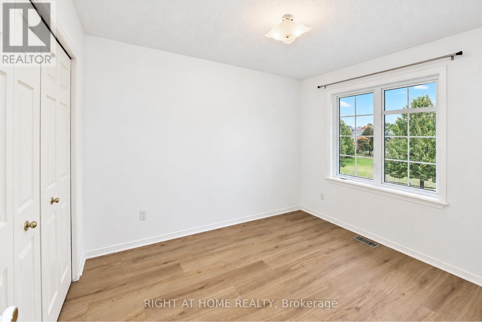 227 Portrush Avenue Property Photo 21