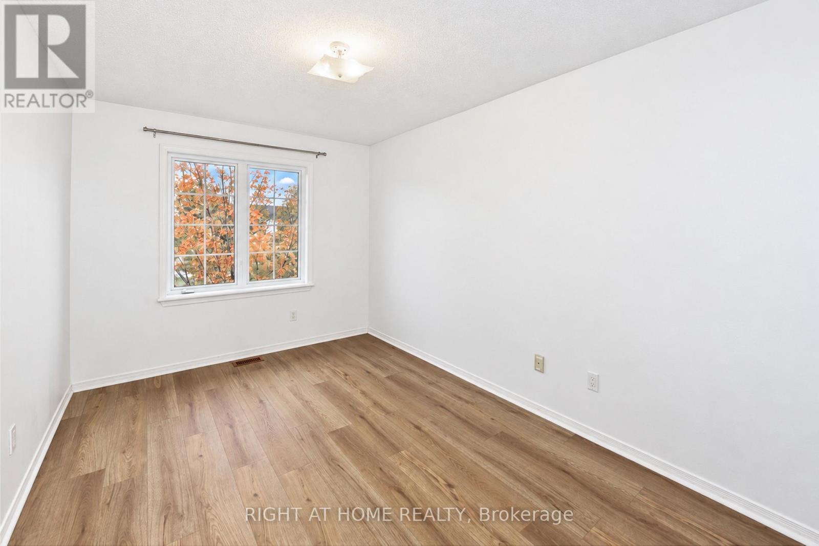 227 Portrush Avenue Property Photo 23