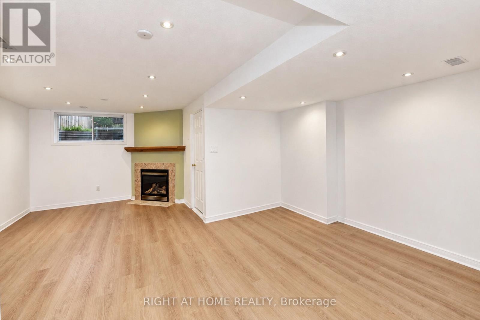 227 Portrush Avenue Property Photo 27