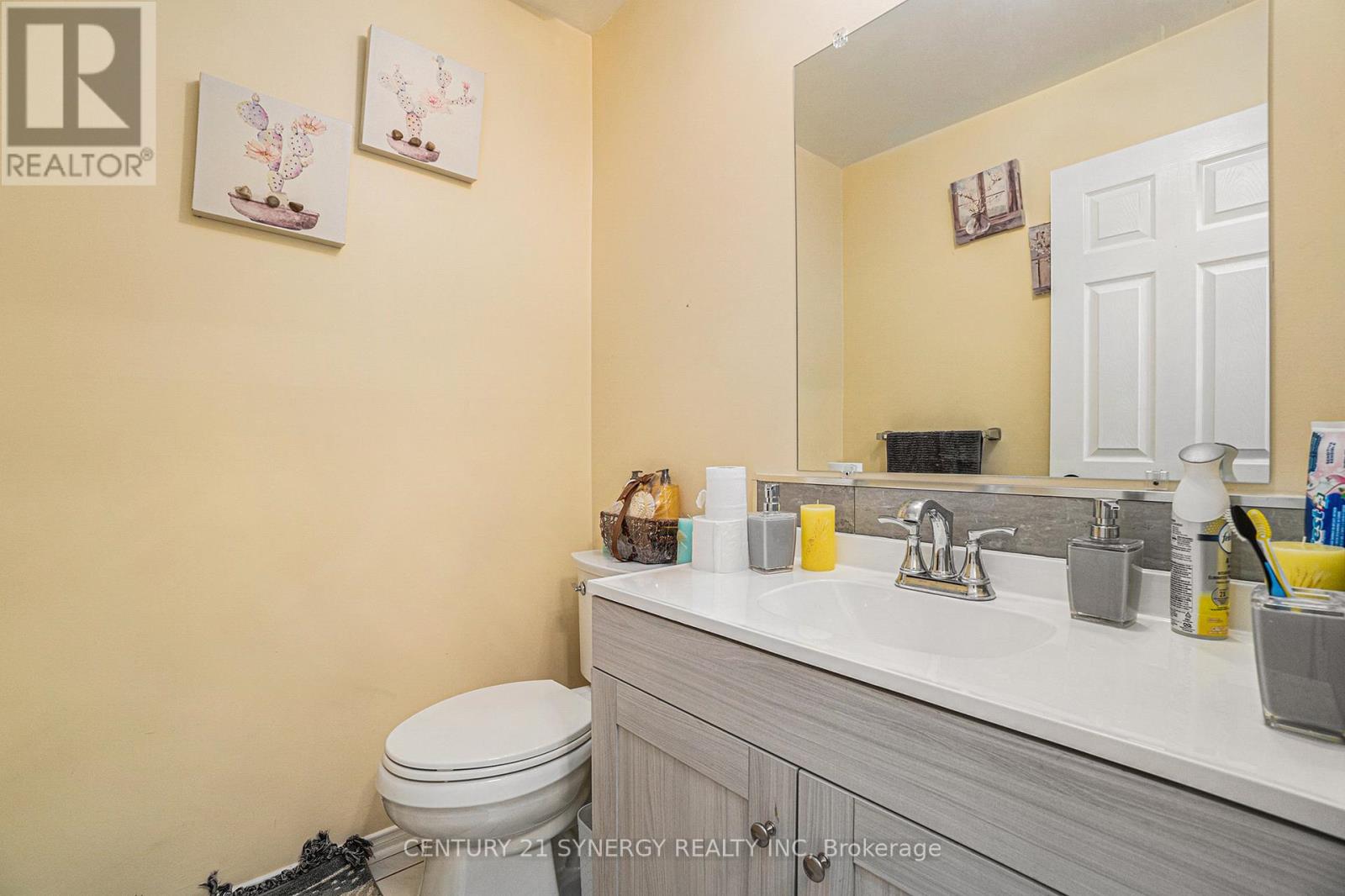 6415 Viseneau Drive Property Photo 16