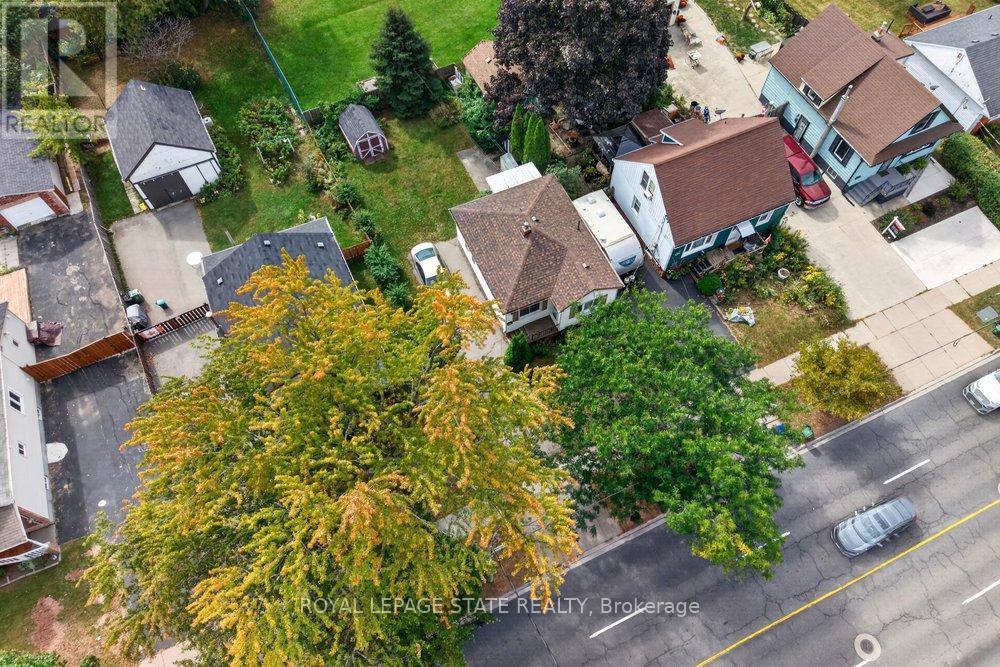 340 Barton Street Property Photo 13