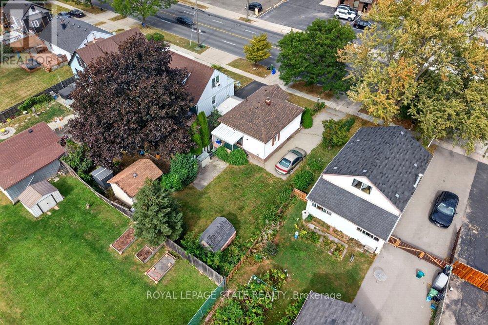 340 Barton Street Property Photo 14
