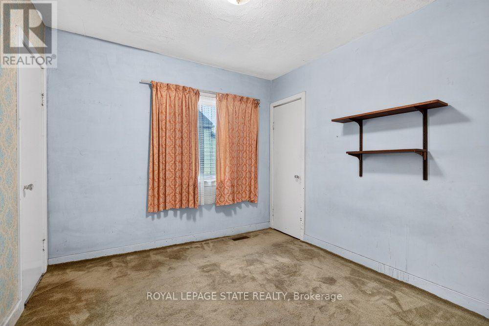 340 Barton Street Property Photo 22