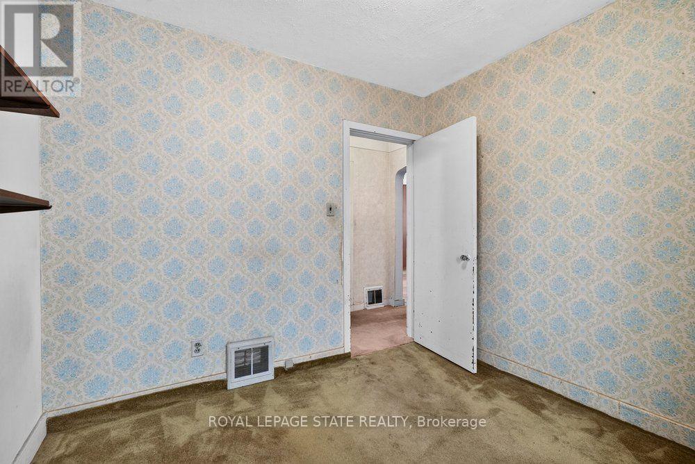 340 Barton Street Property Photo 23