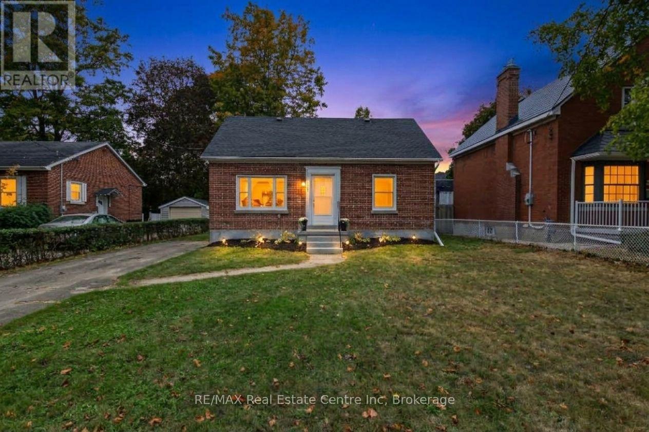 223 Margaret Avenue Property Photo 3