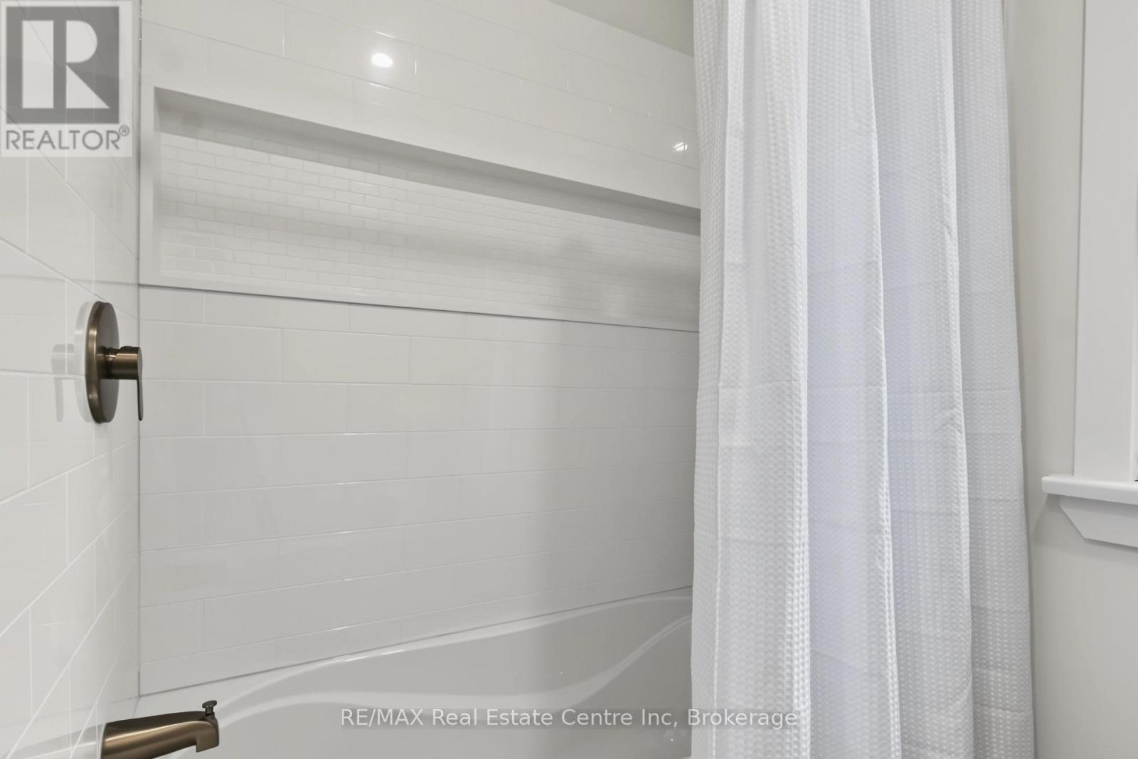 223 Margaret Avenue Property Photo 13