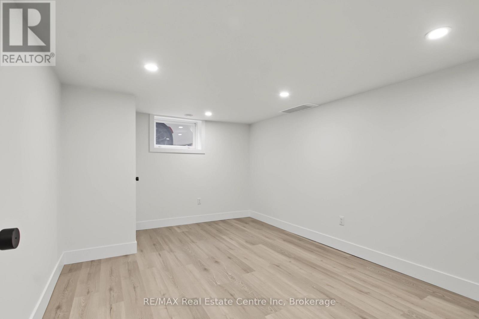 223 Margaret Avenue Property Photo 27