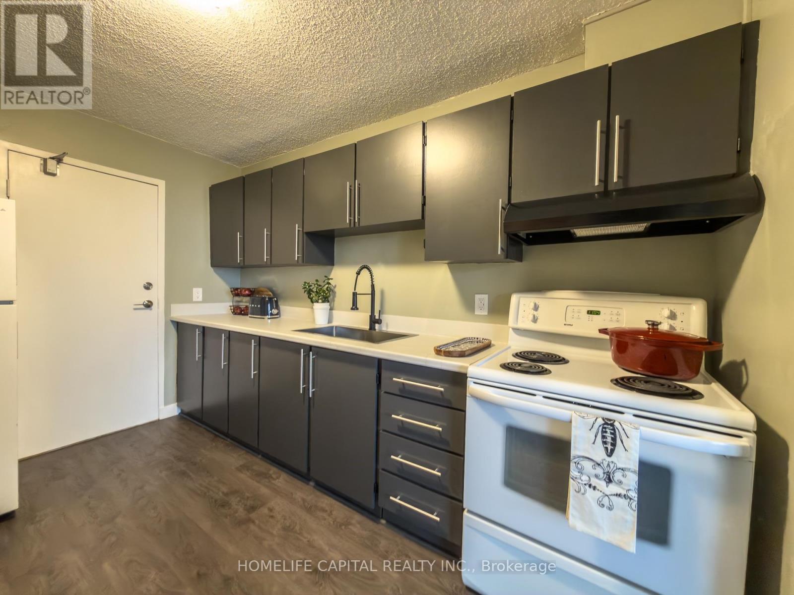 408 - 665 Bathgate Drive Property Photo 10