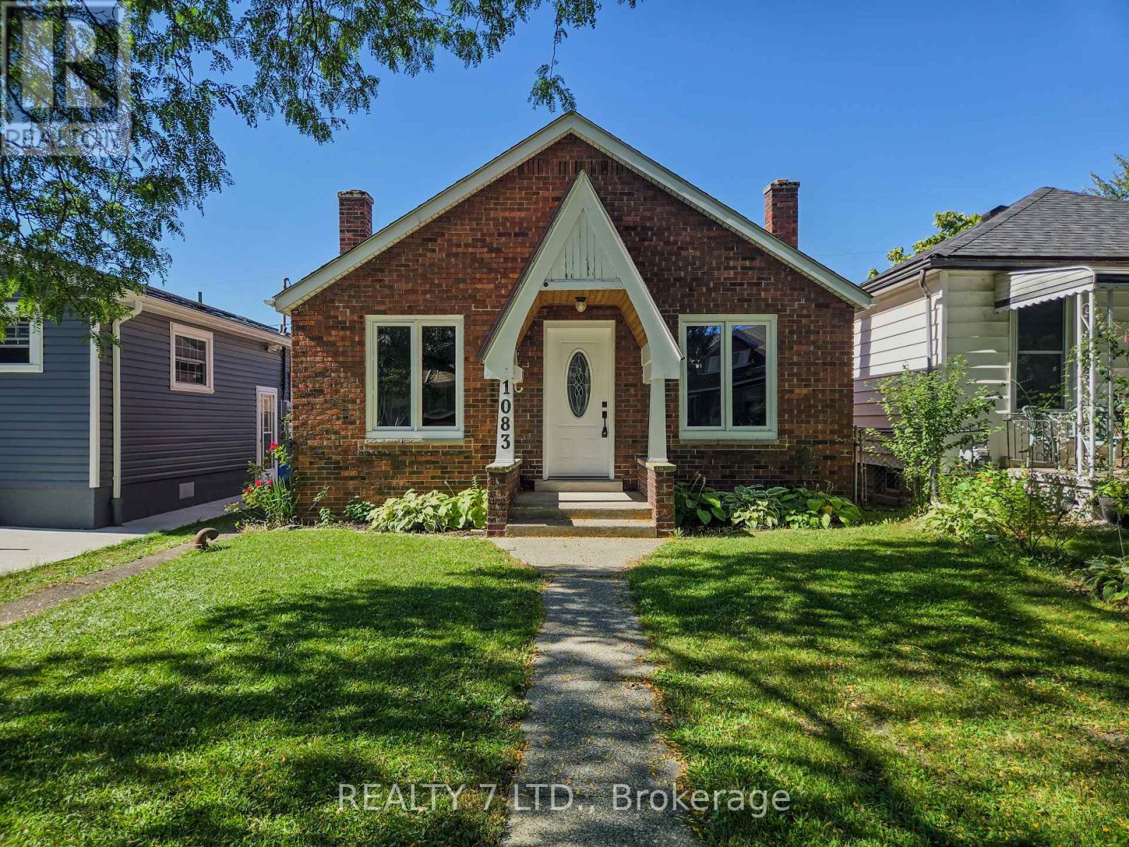 1083 Campbell Avenue Property Photo 2