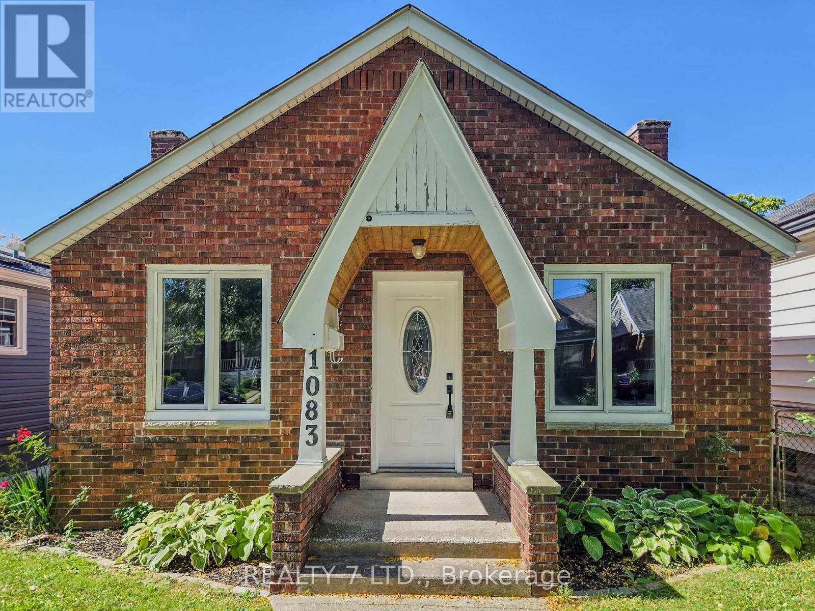 1083 Campbell Avenue Property Photo 4