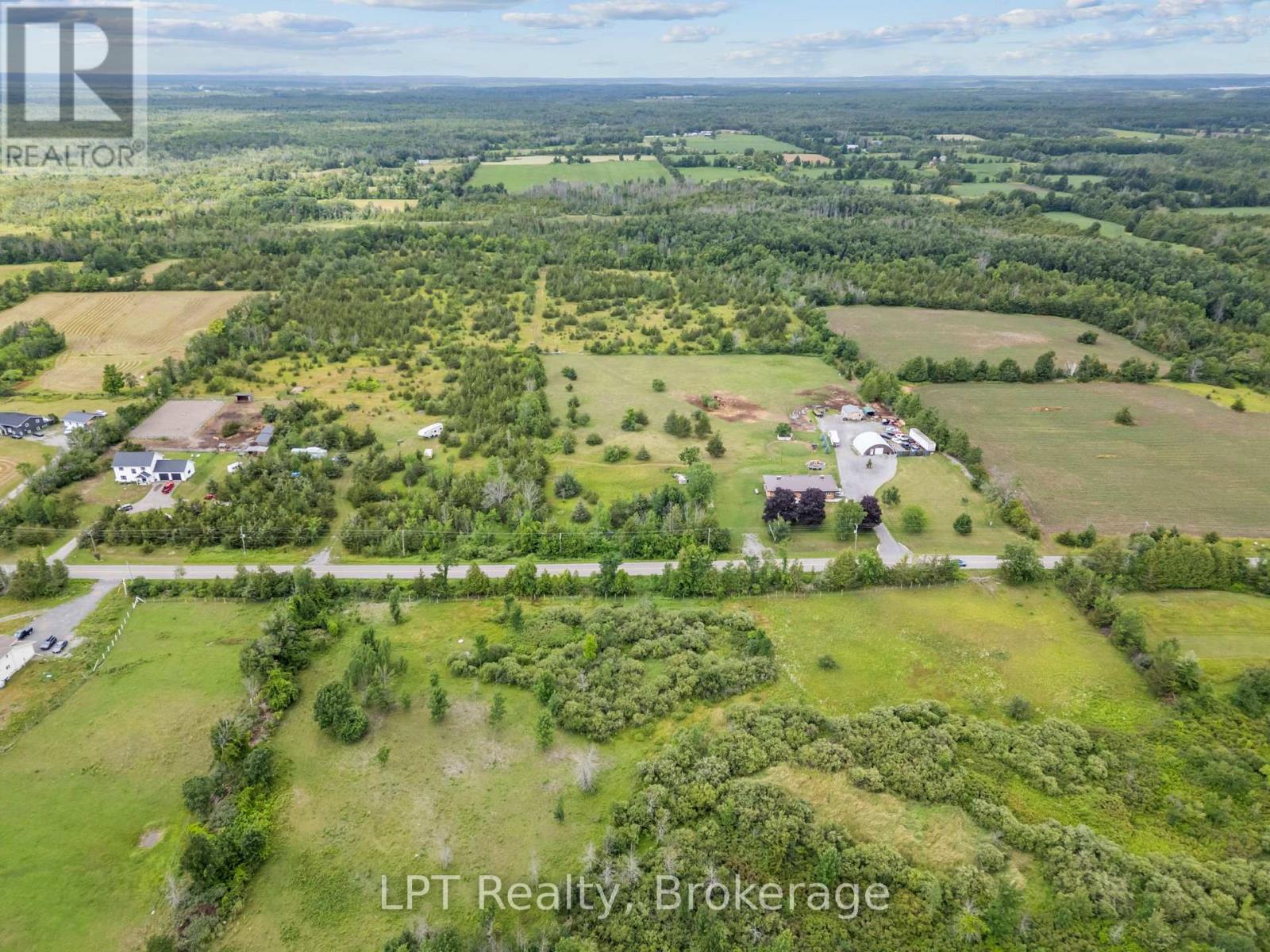 2110 13th Line E Property Photo 3