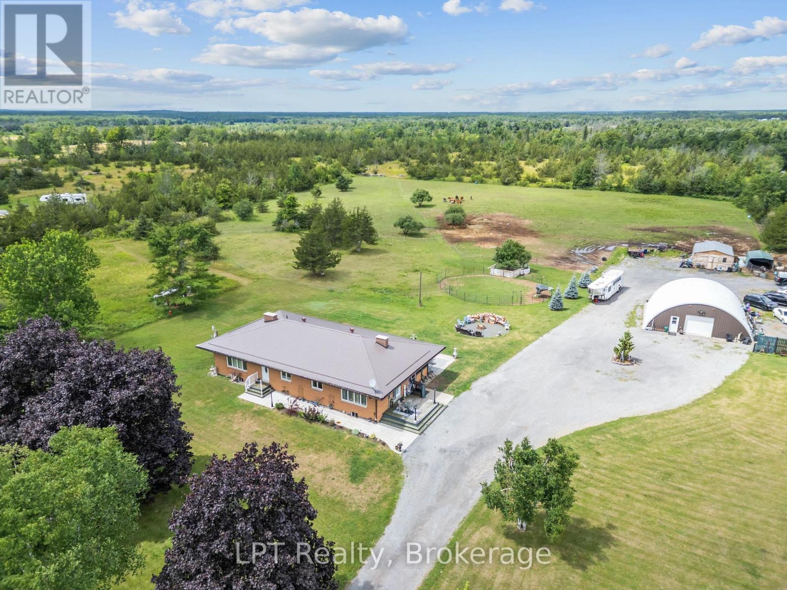 2110 13th Line E Property Photo 4