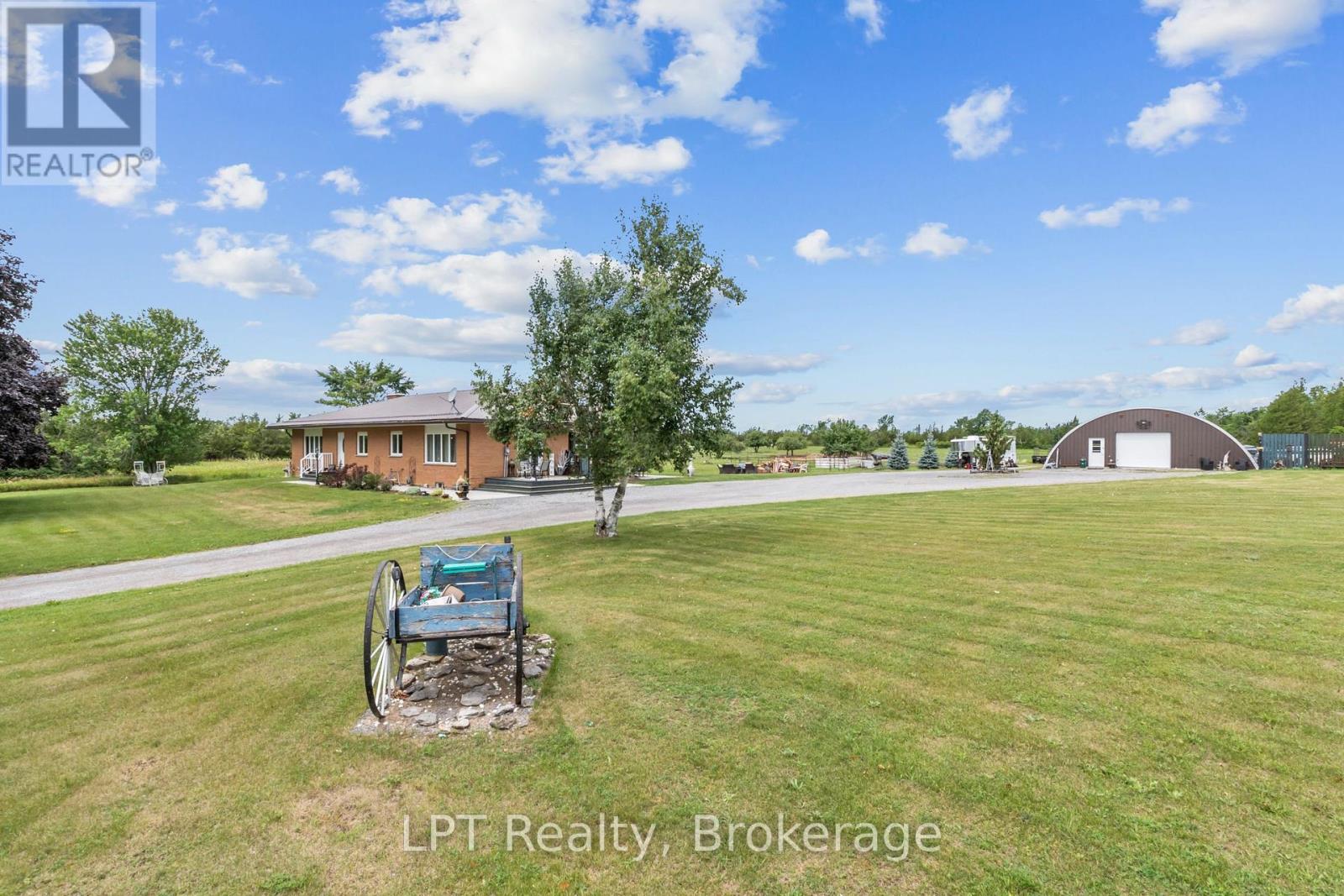 2110 13th Line E Property Photo 33