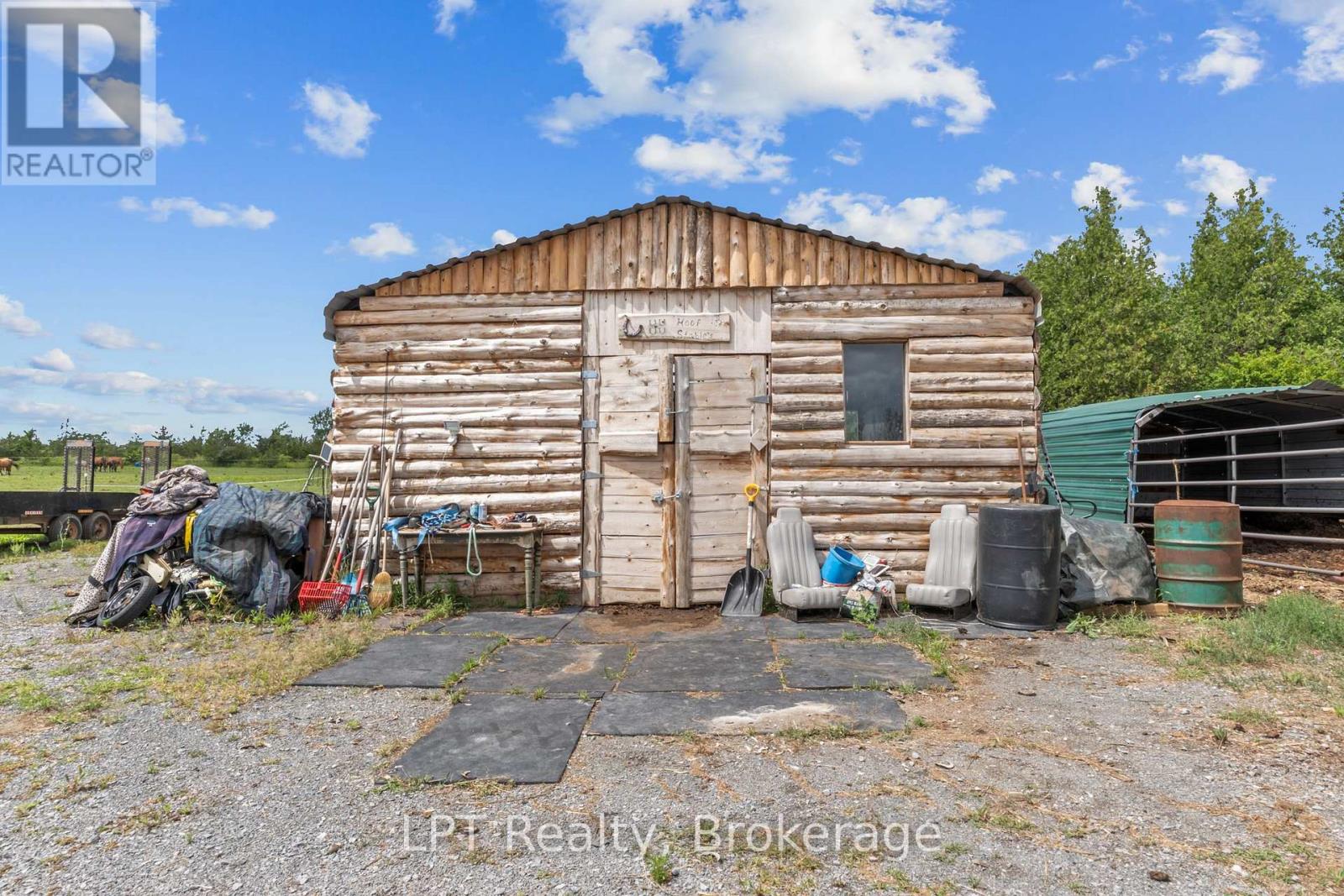 2110 13th Line E Property Photo 36