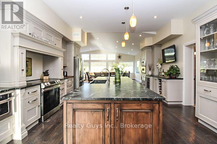 120 Second Line Property Photo 11