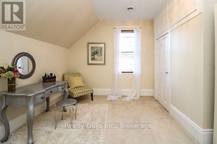 120 Second Line Property Photo 44