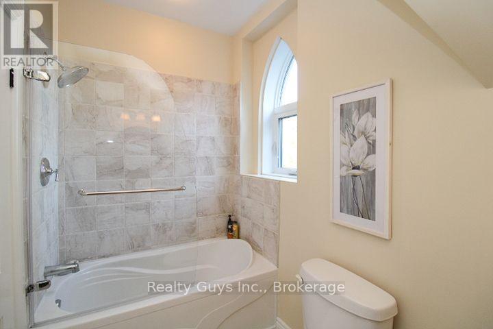 120 Second Line Property Photo 45