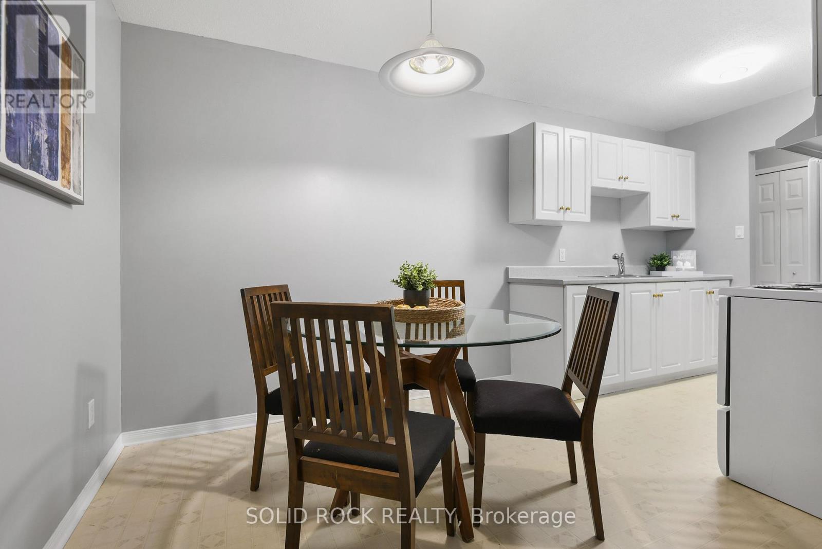 207 - 190 Elgin Street W Property Photo 9