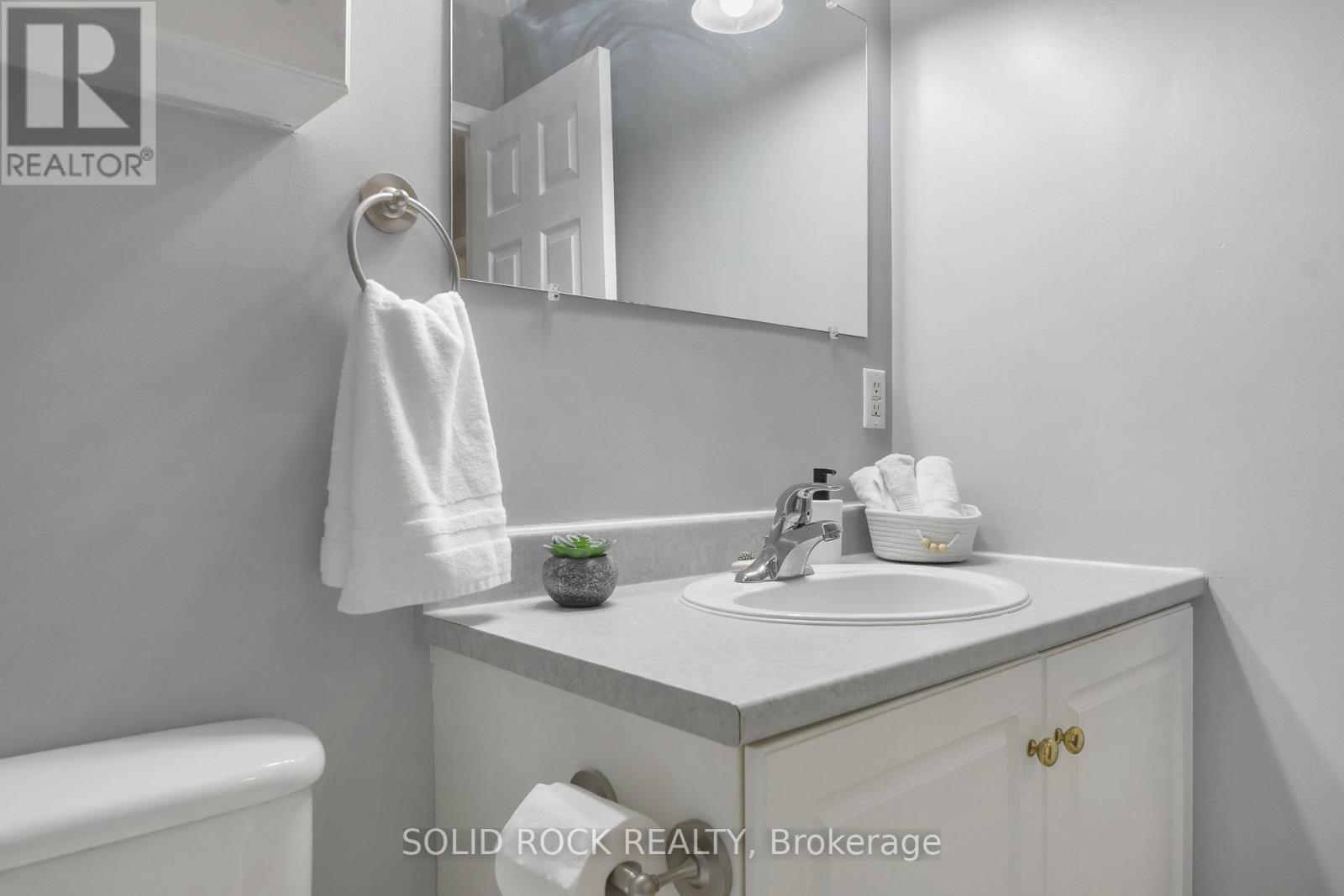 207 - 190 Elgin Street W Property Photo 16