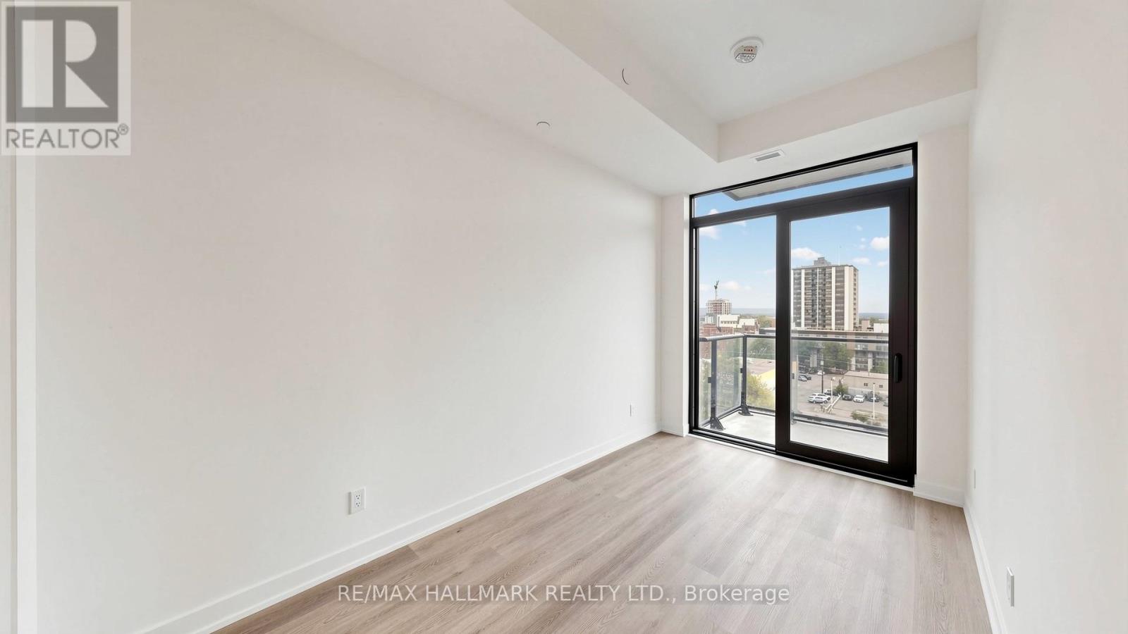719 - 101 John Street N Property Photo 10