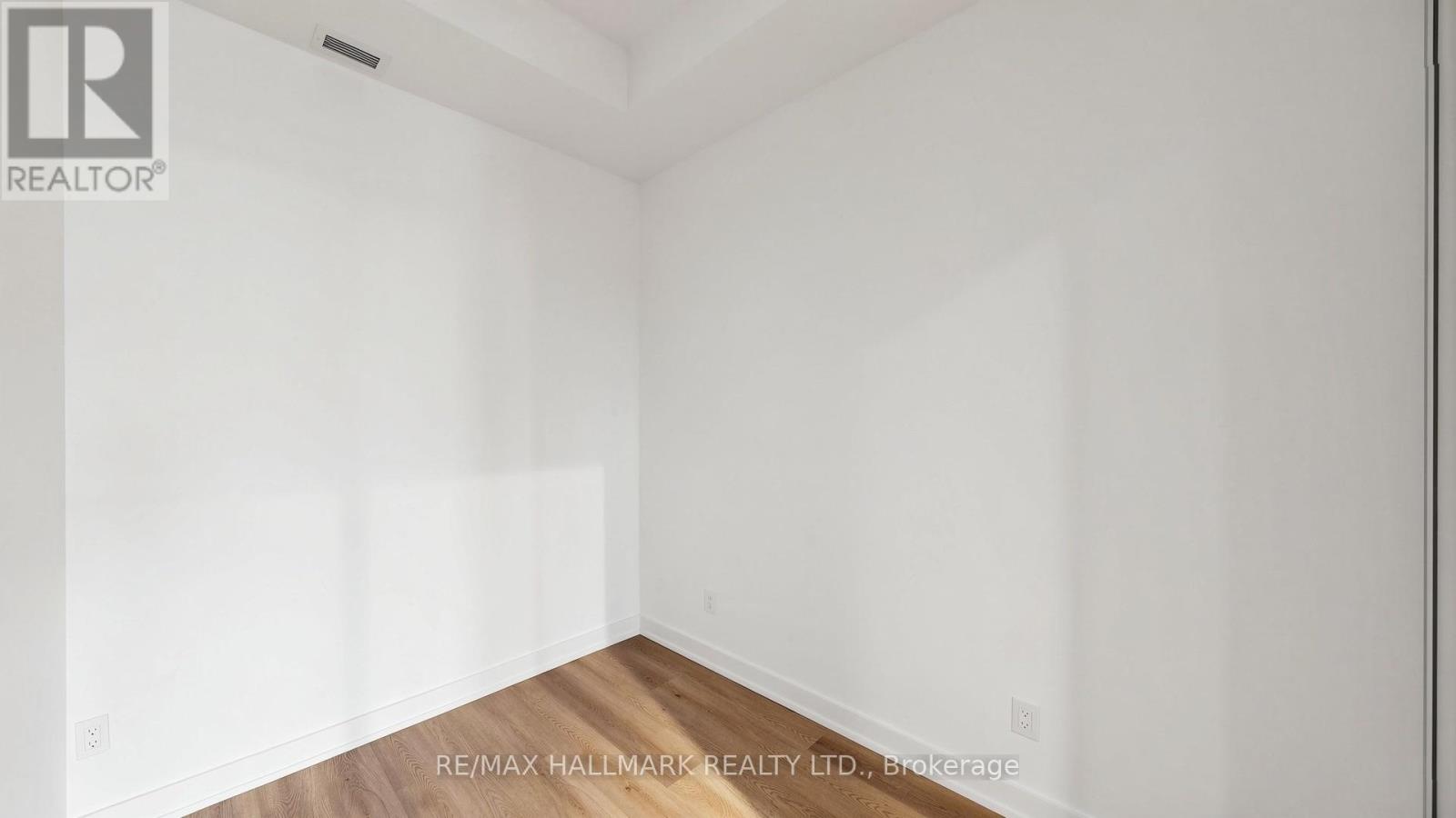 719 - 101 John Street N Property Photo 21