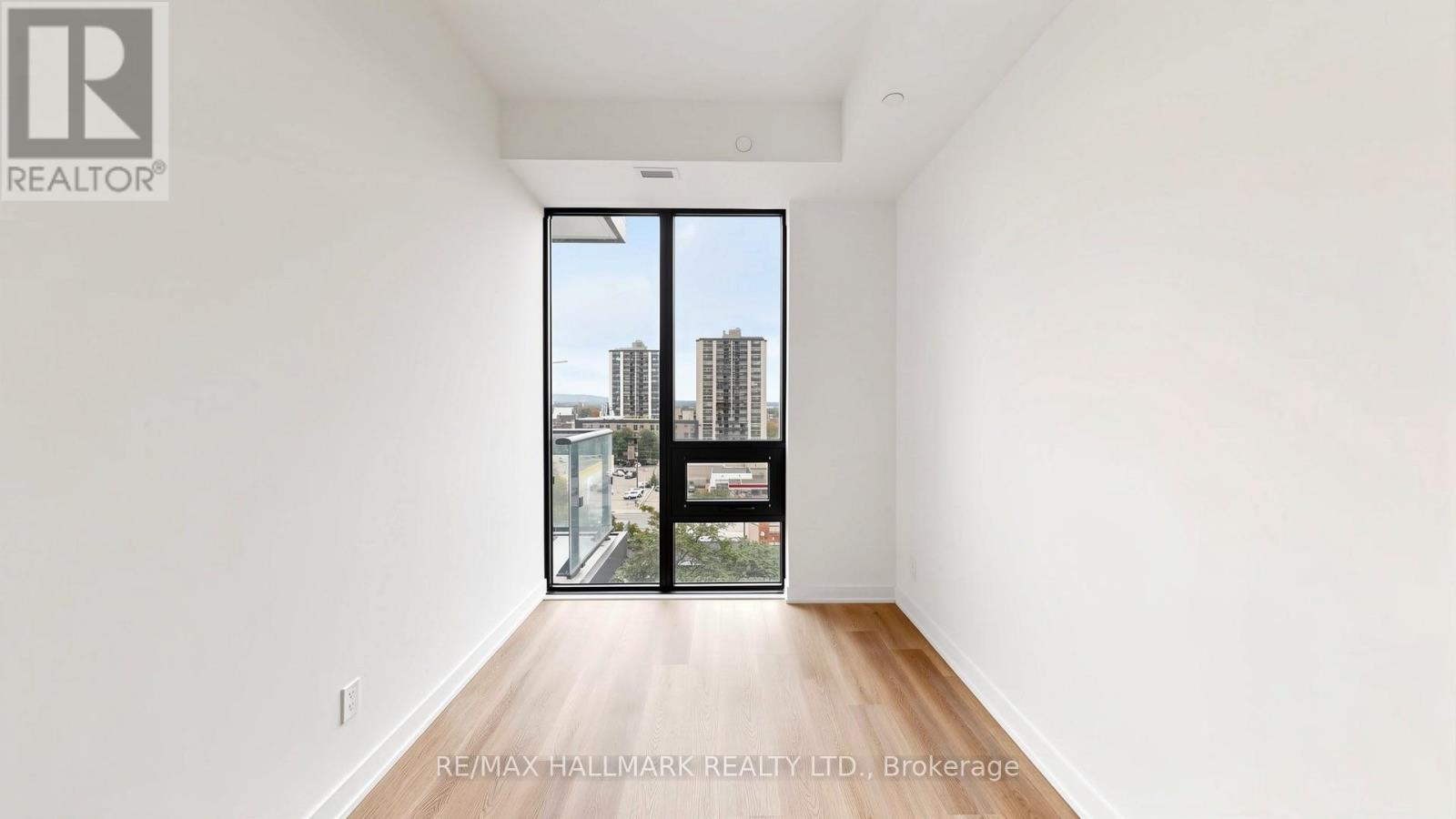 719 - 101 John Street N Property Photo 27