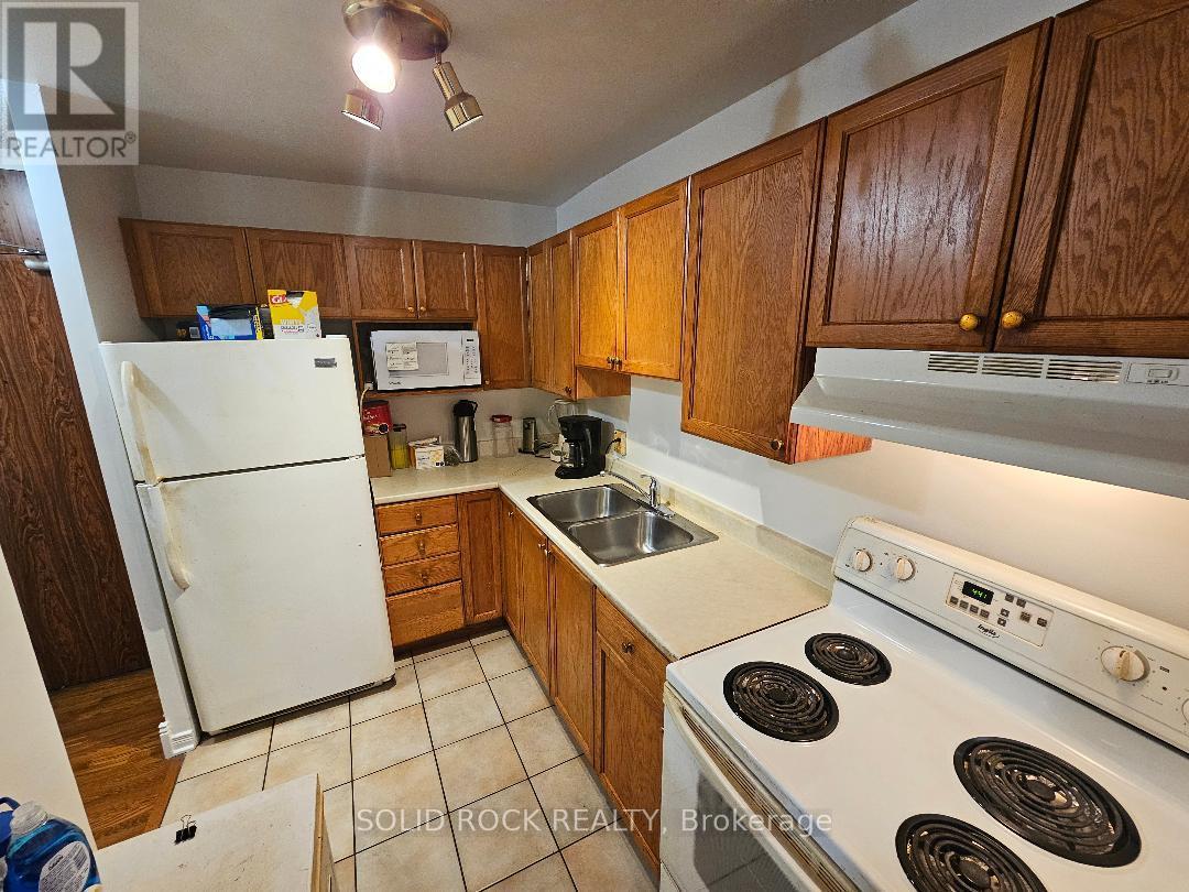 304 - 2000 Jasmine Crescent Property Photo 4