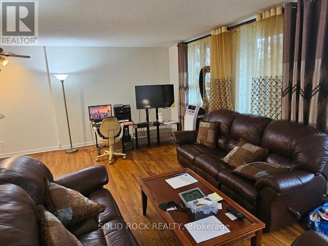 304 - 2000 Jasmine Crescent Property Photo 15