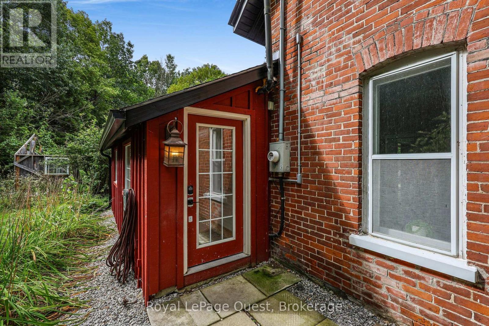 1289 Graham Road Property Photo 4