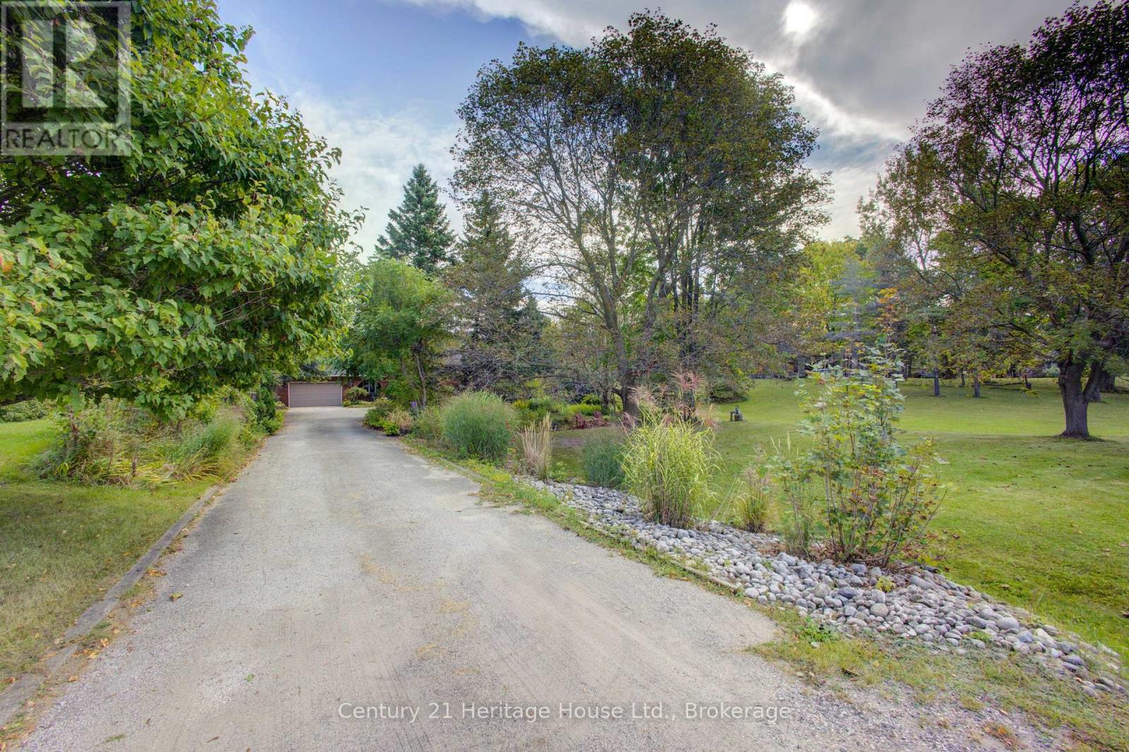 313207 Highway 6 Property Photo 3