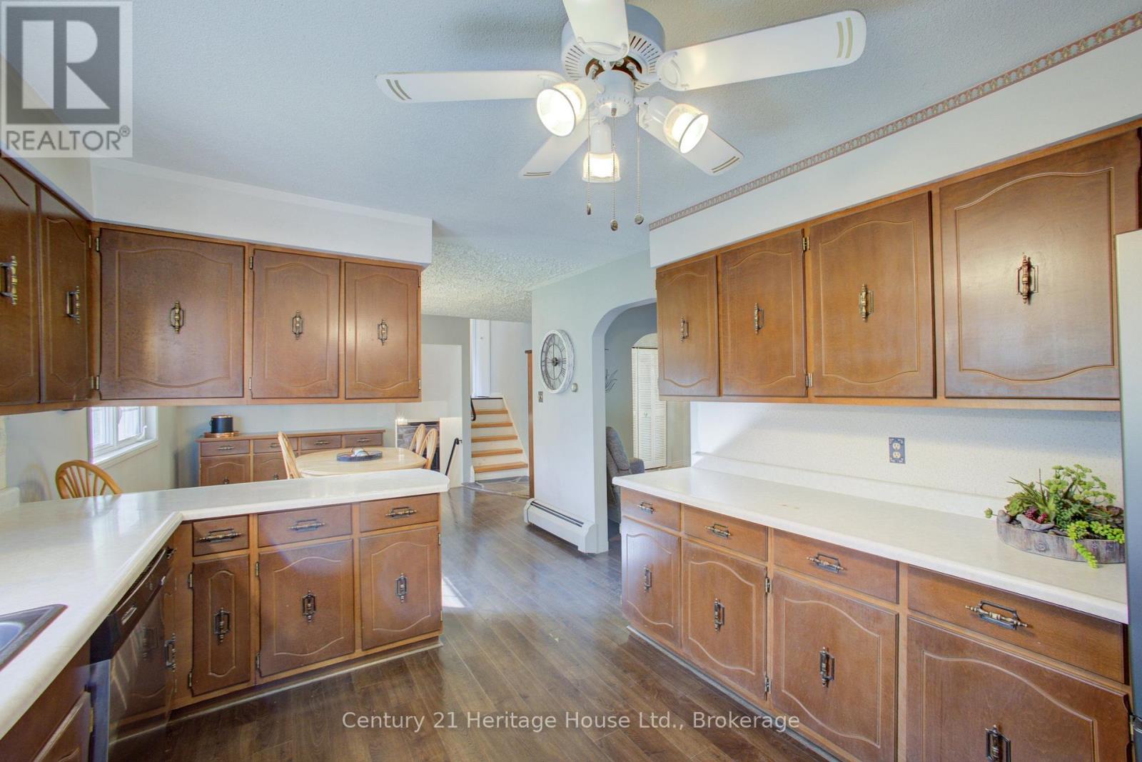 313207 Highway 6 Property Photo 19